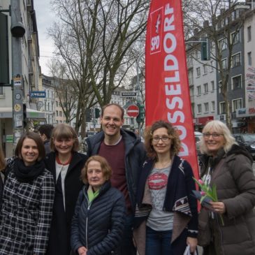 Infostand am Ahnfeldplatz