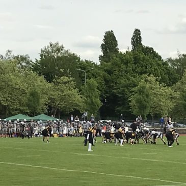 Saisoneröffnung Bulldozer gegen Wolfpack im Sportpark Niederheid