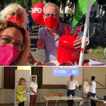 Infostand und Café Mosaik